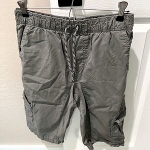 Arizona boys cargo shorts, size 18, gray